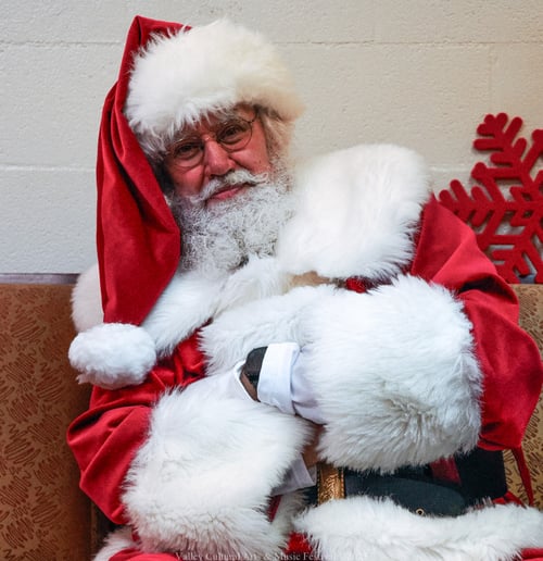 Gallery photo 4 of SoCal Hollywood Santa