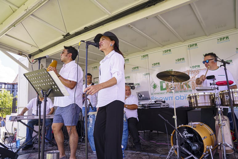 Gallery photo 6 of Sol Y Rumba