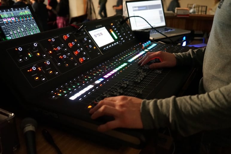 Gallery photo 1 of Solid Audio