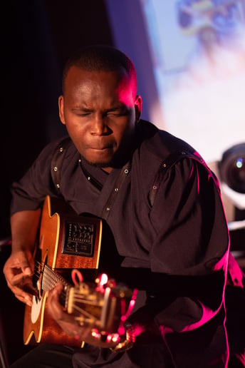 Gallery photo 6 of Deo Salvator - Solo Acoustic Guitar Player