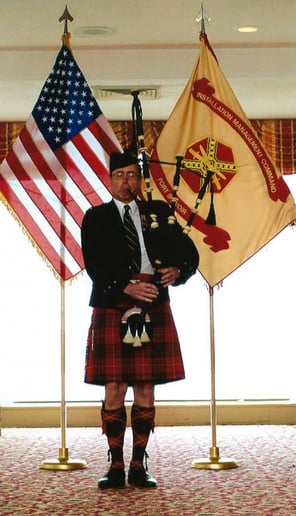 Gallery photo 13 of Gus Person - Piper
