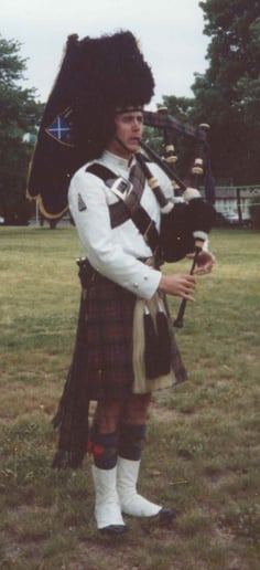 Gallery photo 17 of Gus Person - Piper