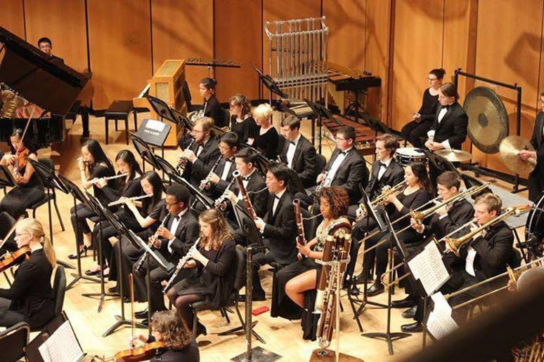 Gallery photo 1 of Solo Oboist
