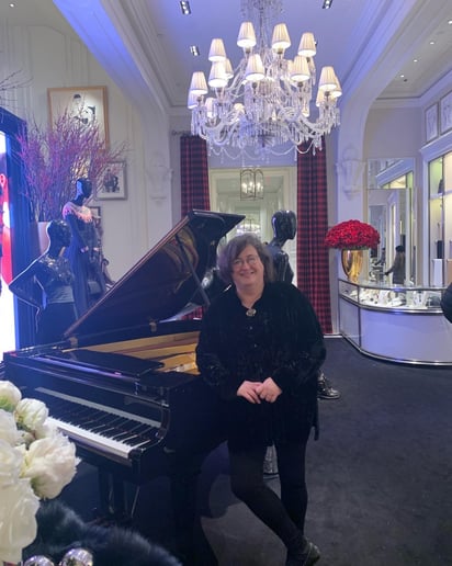 Gallery photo 1 of Solo Pianist Of All Genres For Hire