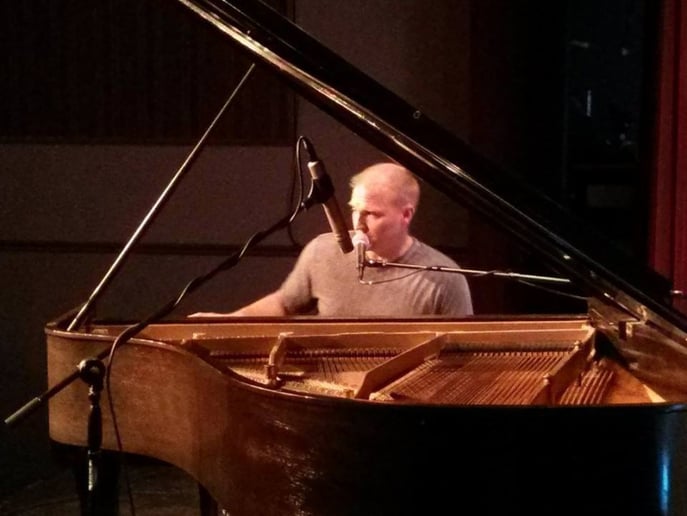 Gallery photo 4 of Solo Piano Artist - Matthew Mayer