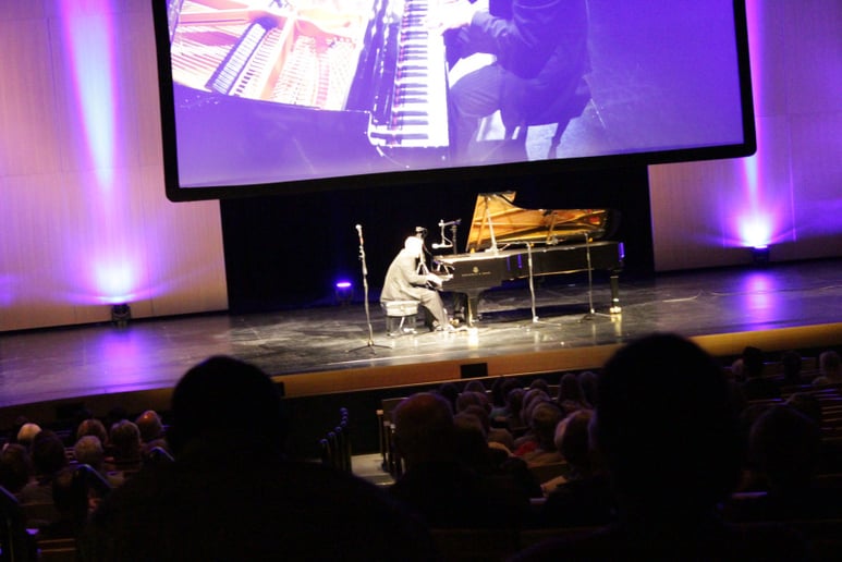 Gallery photo 10 of Solo Piano Artist - Matthew Mayer