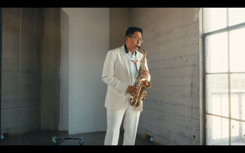 Gallery photo 2 of Larry Alvarez Music