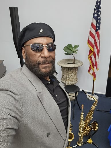 Gallery photo 8 of Doug Earley, Saxophonist