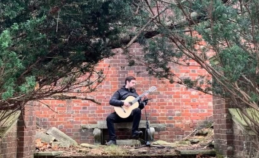 Gallery photo 1 of Vincent's Solo Classical Guitar Performances