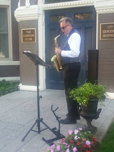 Gallery photo 6 of Solosax by Al Newhouse