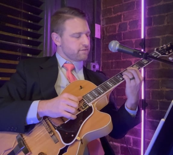 Gallery photo 1 of Matt Parks - Jazz Singer & Guitarist