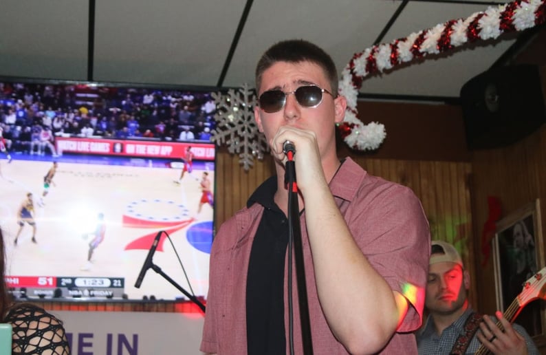 Gallery photo 10 of Sometime in September Cover/Party Band