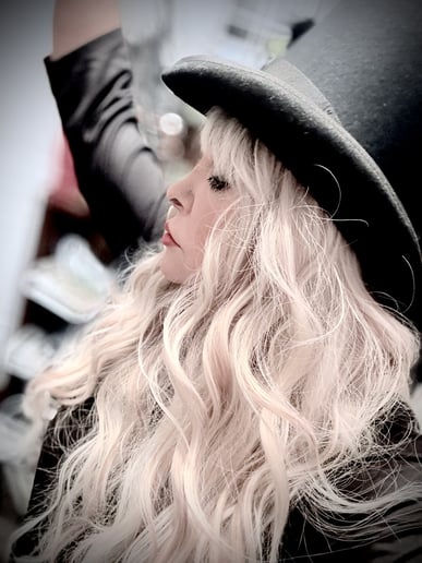 Gallery photo 6 of Somewhat Stevie Nicks