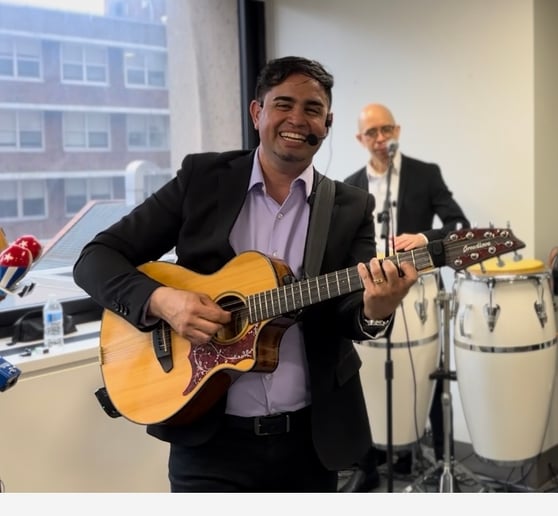 Gallery photo 14 of Son Con Tres