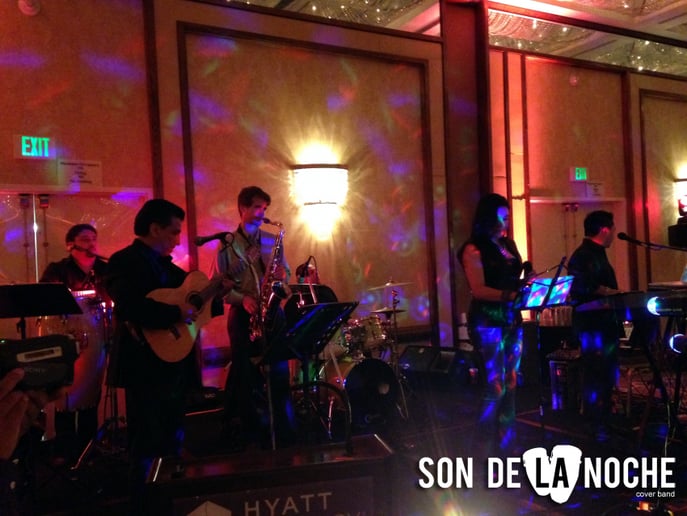Gallery photo 1 of Son De LA Noche