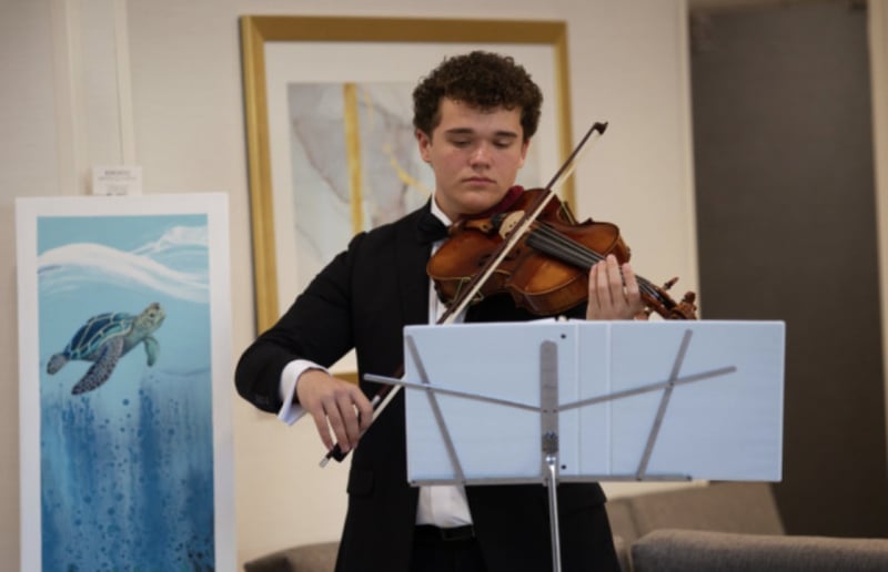 Gallery photo 10 of Sonata Strings