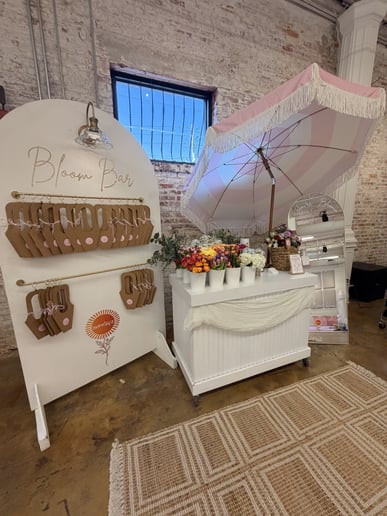 Gallery photo 5 of Sondayz Bloom Bar + Event Florals