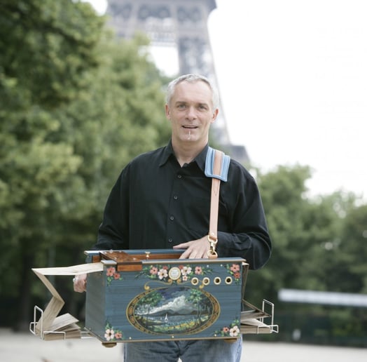 Gallery photo 1 of Songs of Paris