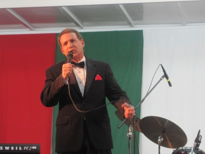 Gallery photo 1 of "Songs of Sinatra"- A Tribute to Ol' Blue Eyes