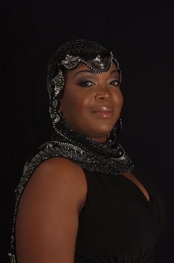 Gallery photo 2 of Songstress Kendra McIntosh