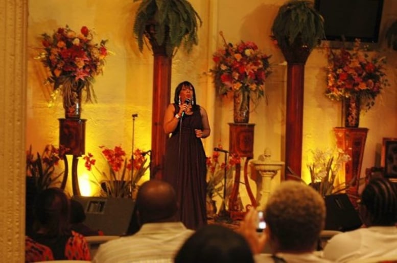 Gallery photo 3 of Songstress Kendra McIntosh