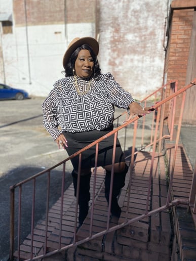 Gallery photo 7 of Songstress Tonya Ceasar