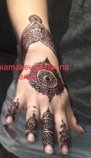 Gallery photo 7 of Sonia Makeup & Henna Artist
