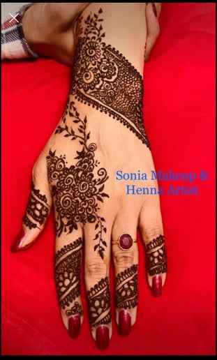 Gallery photo 10 of Sonia Makeup & Henna Artist