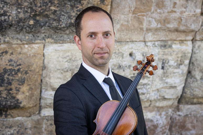 Gallery photo 7 of Sonorous Strings