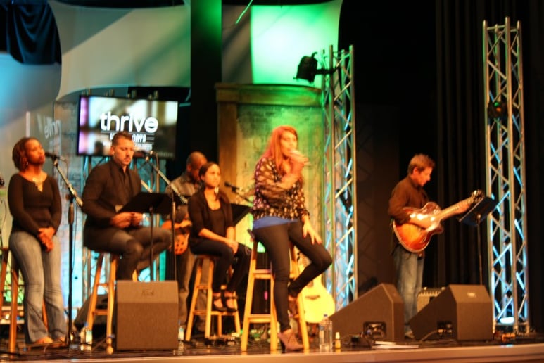 Gallery photo 1 of Sonya - Solo or Band