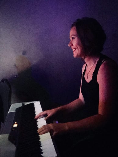 Gallery photo 1 of Sonya Clark, piano