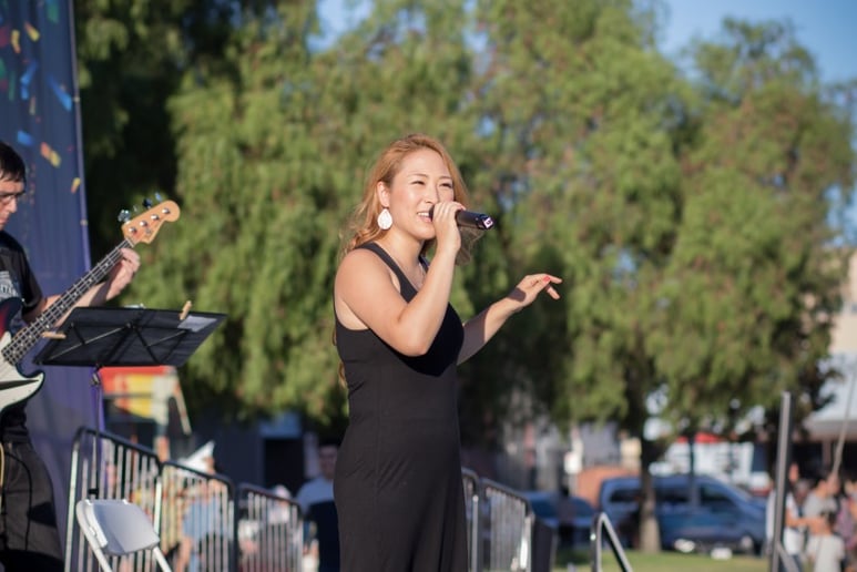 Gallery photo 12 of Soo Sings