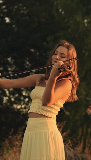 Gallery photo 10 of Sophia Victoria Violin