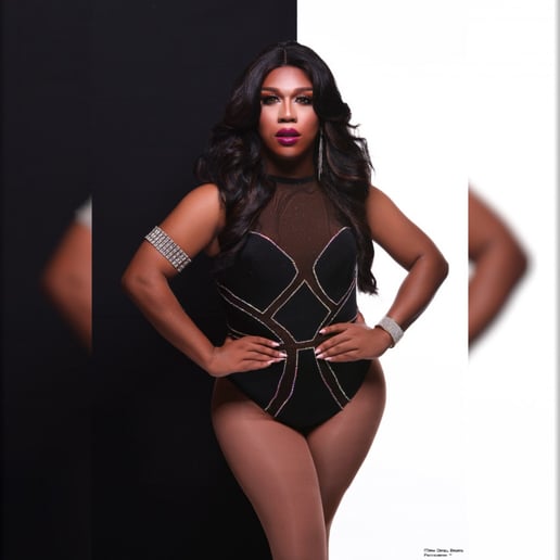 Gallery photo 2 of Sophya Medina