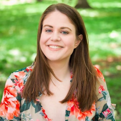 Gallery photo 5 of Soprano Kelley Hollis