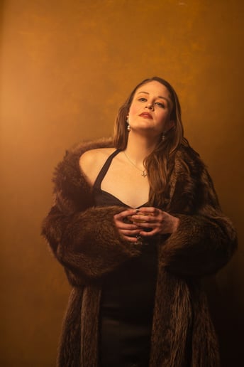 Gallery photo 6 of Soprano Kelley Hollis