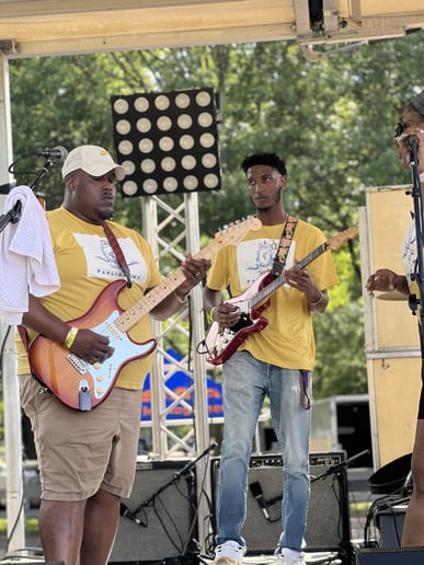 Gallery photo 4 of Soul & Parliament