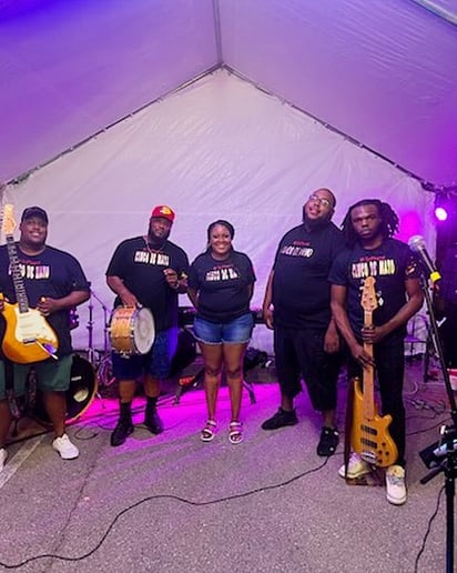 Gallery photo 10 of Soul & Parliament