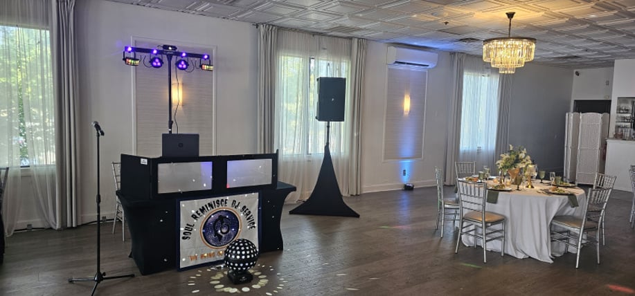 Gallery photo 10 of Soul Reminisce DJ Service
