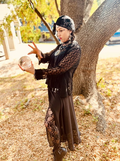 Gallery photo 10 of Soul Zen Psychic Entertainment