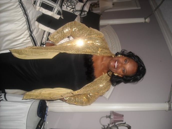 Gallery photo 8 of Soulful Songstress