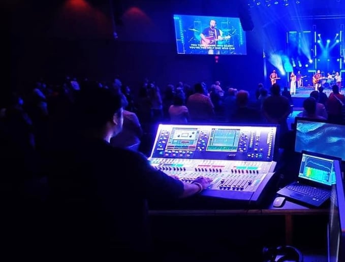 Gallery photo 1 of Sound Technician / FOH