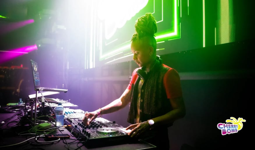 Gallery photo 8 of Soundboi