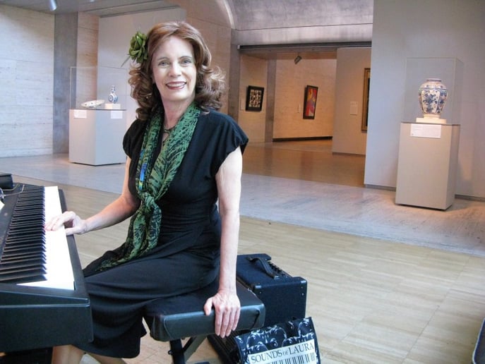 Gallery photo 19 of Sounds of Laura: Great Piano Music
