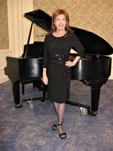 Gallery photo 33 of Sounds of Laura: Great Piano Music