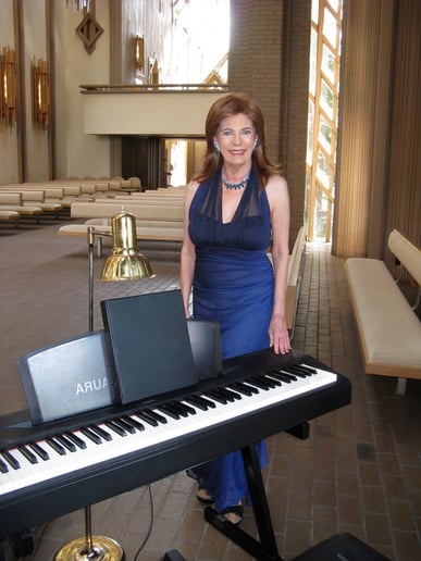 Gallery photo 2 of Sounds of Laura: Great Piano Music