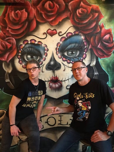 Gallery photo 1 of Sour Girl electric duo