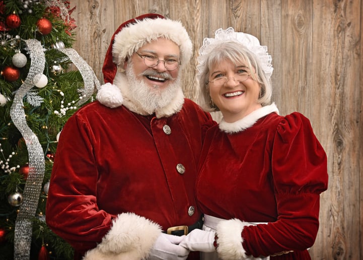 Gallery photo 4 of South Bend Santa
