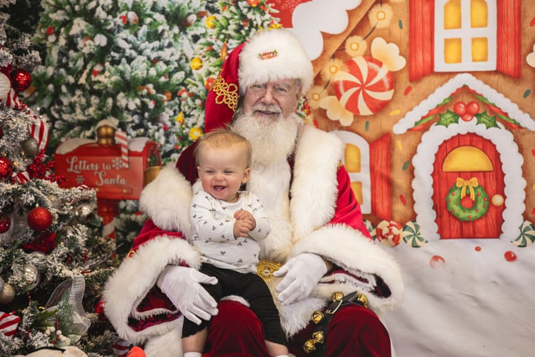 Gallery photo 3 of Southern Indiana Santa
