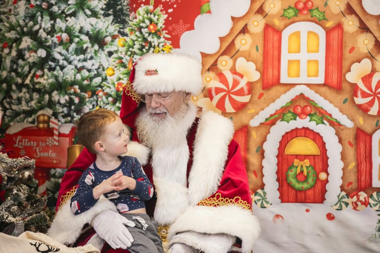 Gallery photo 8 of Southern Indiana Santa